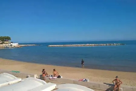 Dalu Not Only Holidays Villa Trani